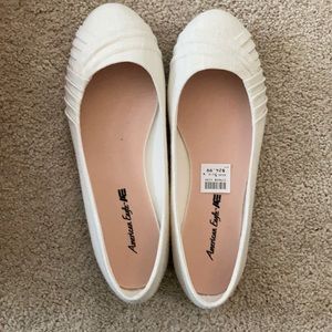 American Eagle Ivory Flats